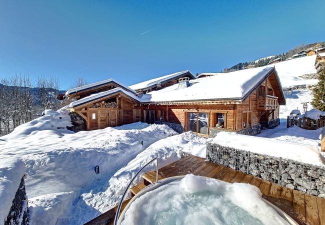 Apartment in Les Gets - Chez Claudius-appartement-10 pers-proche piste