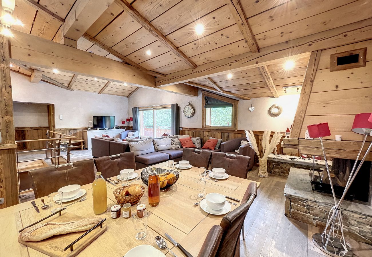 Apartment in Les Gets - Chez Louis-appartement-8pers-proche piste