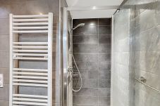 Apartment in Les Gets - Fayard-location saison-4pers-proche piste