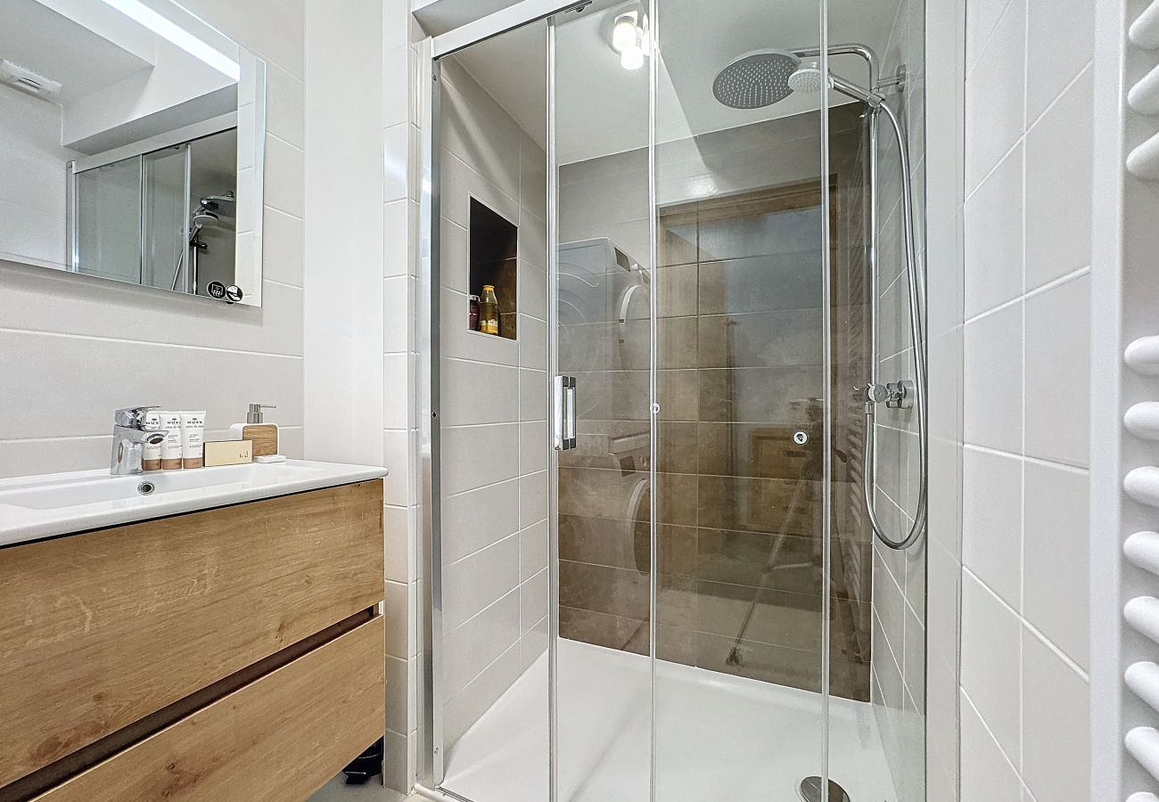 Appartement à Les Gets - Les 3 Mousquetons- appartement- 6,8 Pers - Proche Appartement à Les Gets - Les 3 Mousquetons- appartement- 6,8 Pers - Proche