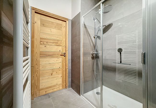 Appartement à Les Gets - Le Séraya - 5 pers- Pistes à proximité Appartement à Les Gets - Le Séraya - 5 pers- Pistes à proximité